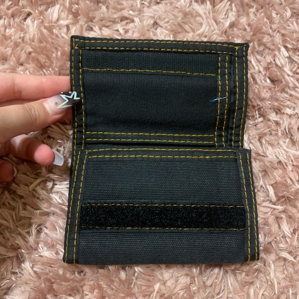 Levi Strauss & Co Tri-Fold Compact Wallet - Picture 3 of 6